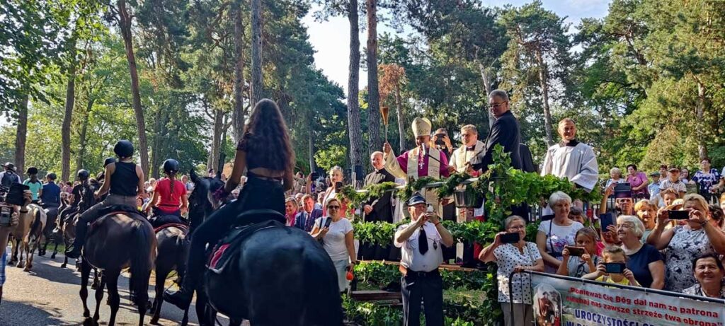 obrzęd błogosławieństwa zwierząt w mikstacie