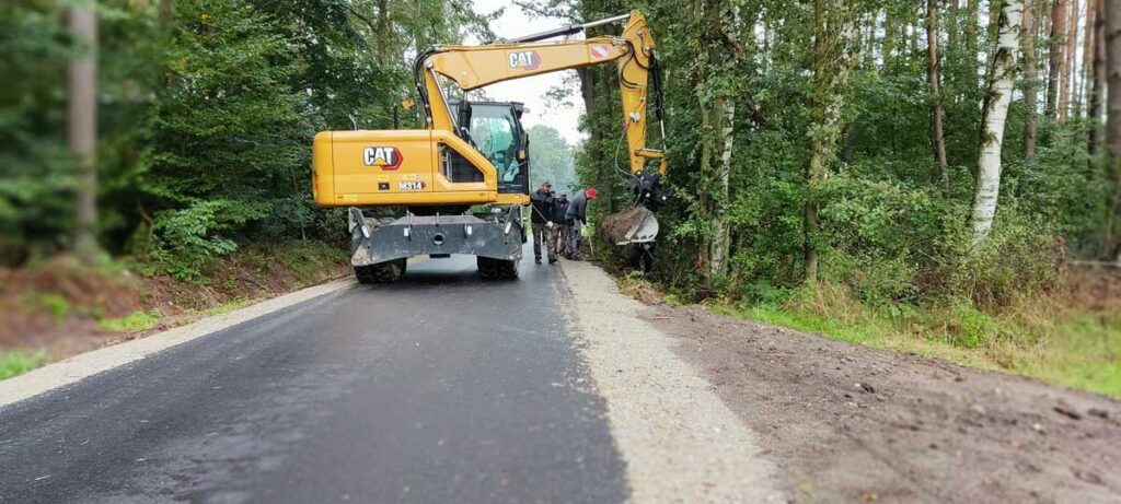 Zakończono przebudowę blisko kilometrowego odcinka drogi gminnej w Przedborowie.