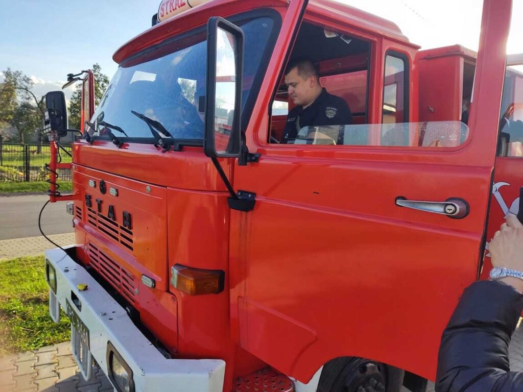 Strażacki Star, który dotychczas służył druhom z OSP Kaliszkowice Kaliskie pojedzie na Ukrainę.