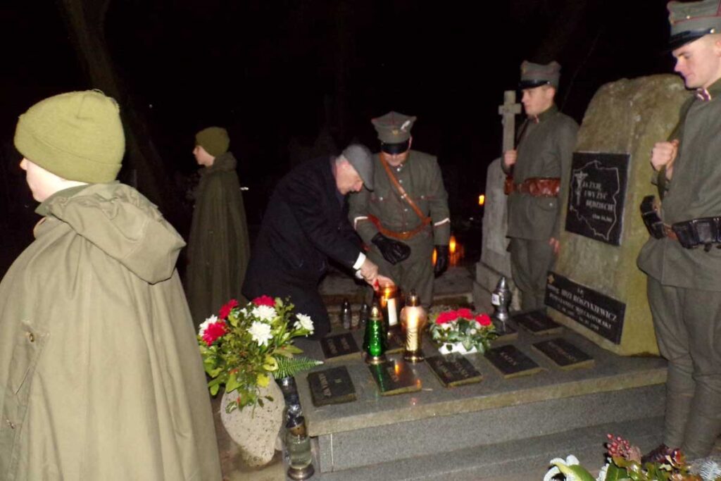 uroczyste obchody 104. rocznicy wybuchu Powstania Wielkopolskiego w Mikstacie