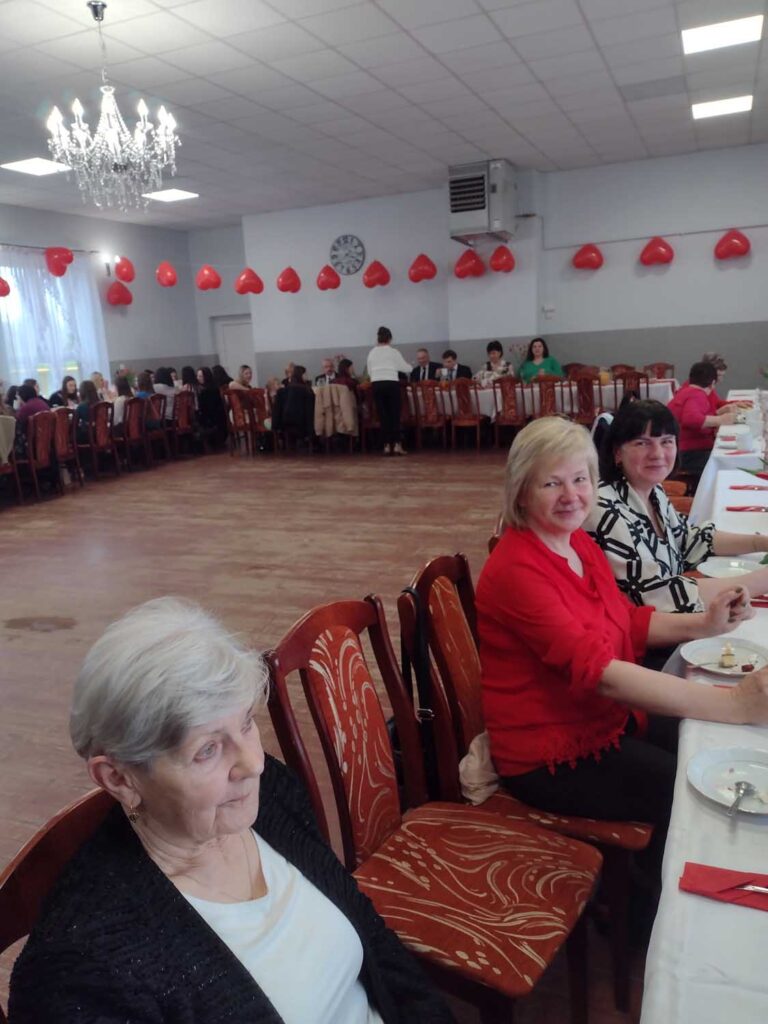 spotkanie z okazji Walentynek oraz Dnia Kobiet zorganizowane przez sołtysa, oraz Radę Sołecką w wiejskim domu kultury w Komorowie