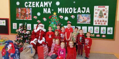 Święty Mikołaj nie zawiódł dzieci i po śniadaniu zawitał do przedszkola w Kaliszkowicach Kaliskich