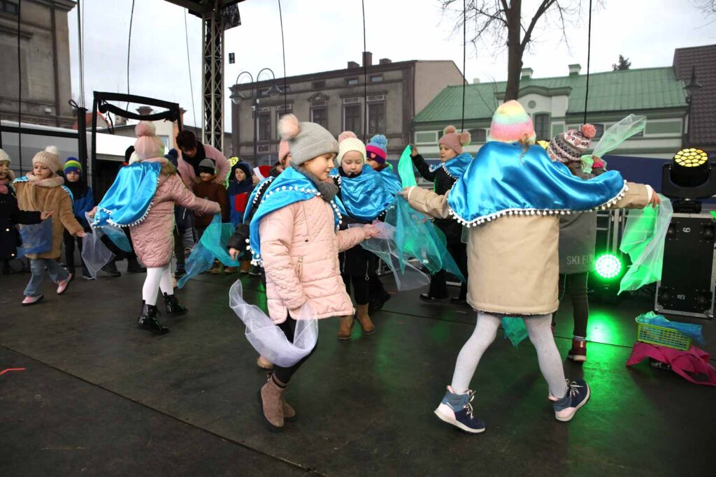 świąteczny jarmark w Mikstacie