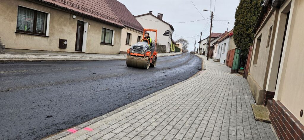 Jeszcze przed świętami ulice Odolanowska i Ogrodowa będą miały nowe nawierzchnie asfaltowe.