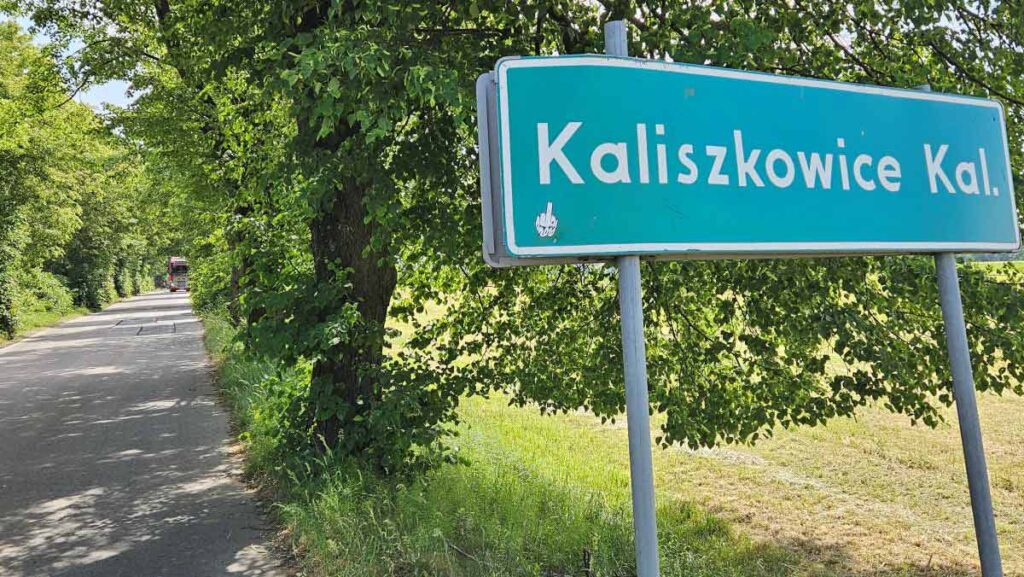 odcinki drogi gminnej z Mikstatu do Kaliszkowic Kaliskich dostały nową nawierzchnię