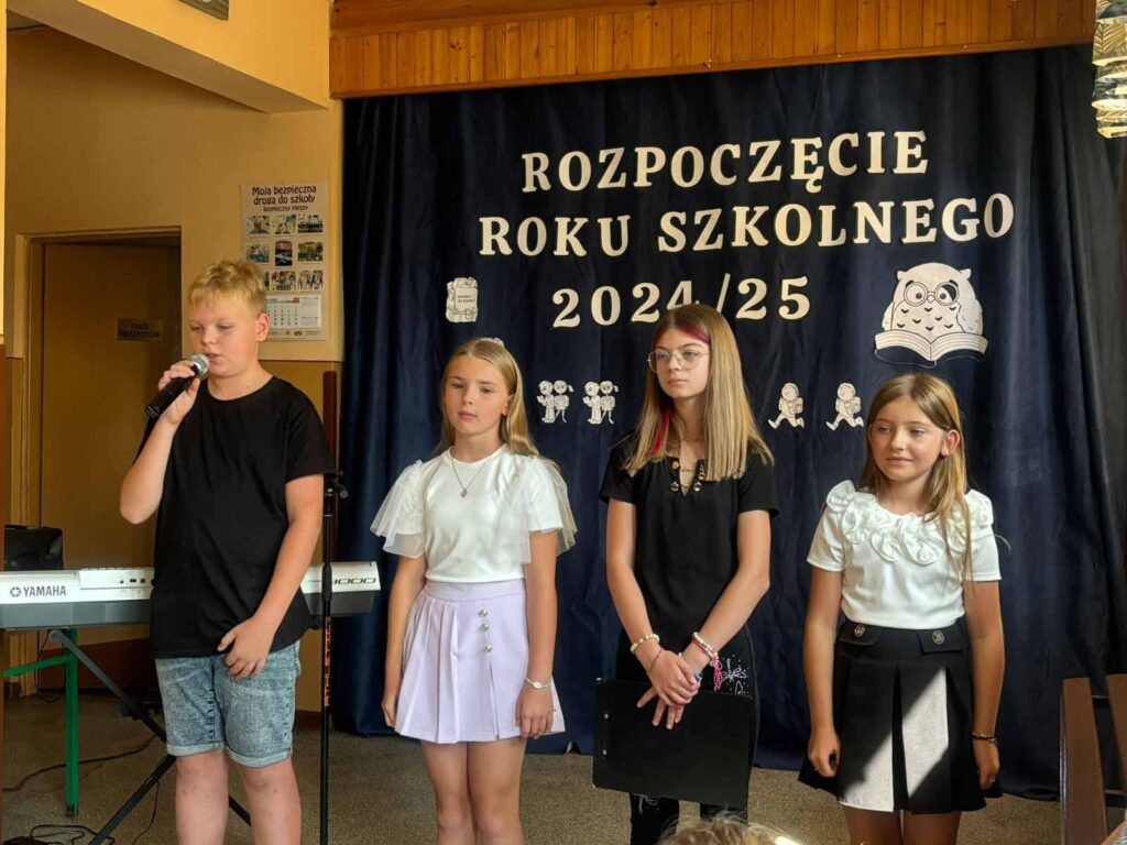 Uroczyste rozpoczęcie roku szkolnego 2024/2025 w Szkole Podstawowej z Oddziałem Przedszkolnym w Biskupicach Zabarycznych