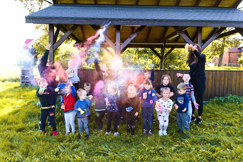 Dzień Przedszkolaka w Biskupicach Zabarycznych: Festiwal Kolorów pełen radości!