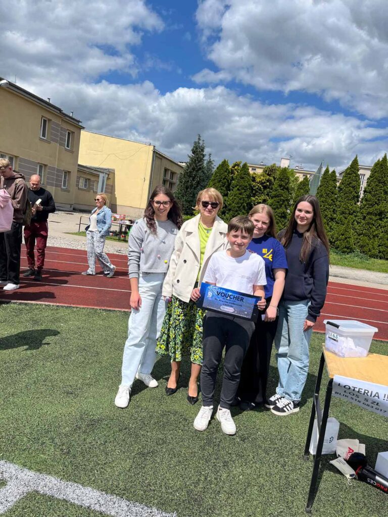 Uczniowie SP w Biskupicach Zabarycznych uczestnikami SPORT FESTIVALU