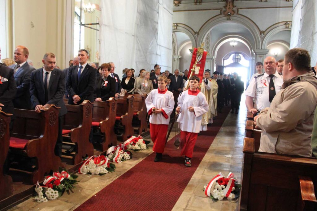 Mieszkańcy Mikstatu uczcili 3 Maja – w duchu wiary i patriotyzmu