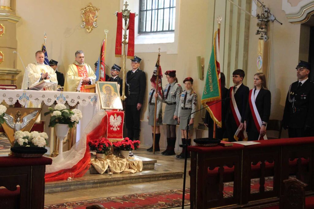 Mieszkańcy Mikstatu uczcili 3 Maja – w duchu wiary i patriotyzmu