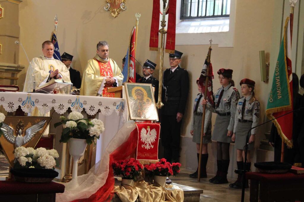 Mieszkańcy Mikstatu uczcili 3 Maja – w duchu wiary i patriotyzmu