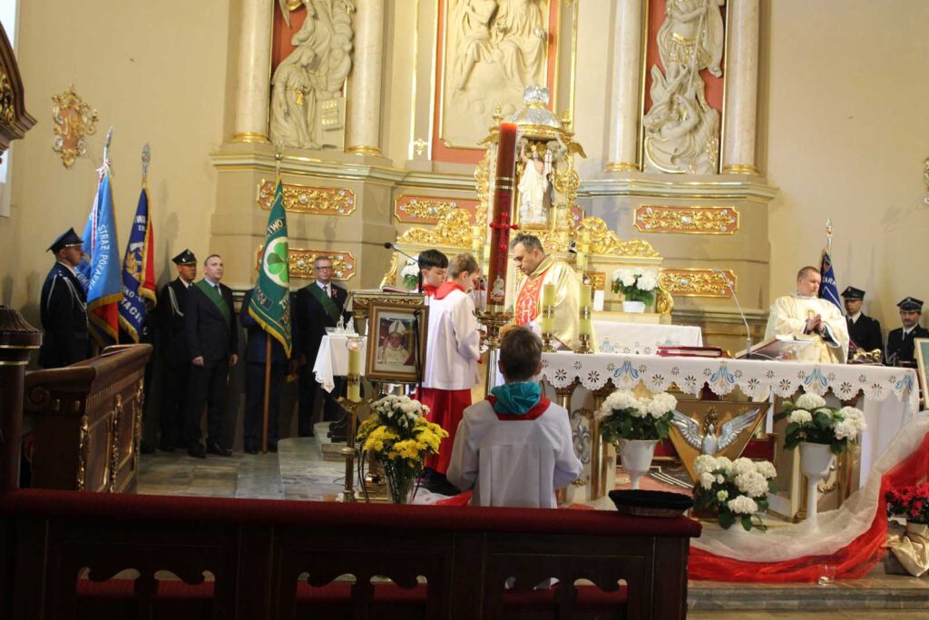 Mieszkańcy Mikstatu uczcili 3 Maja – w duchu wiary i patriotyzmu