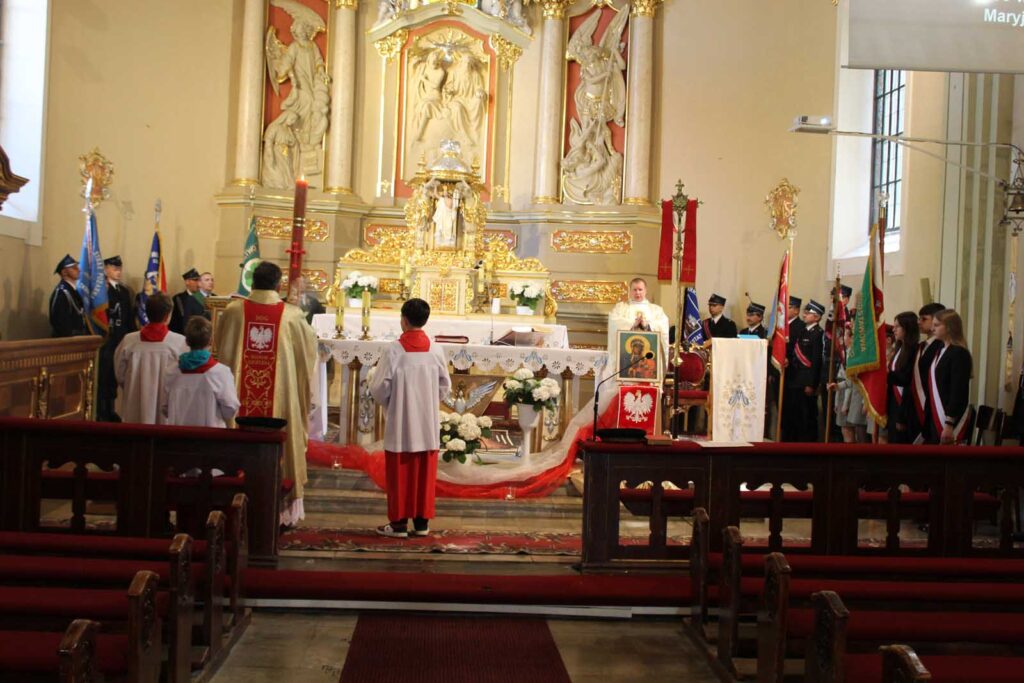 Mieszkańcy Mikstatu uczcili 3 Maja – w duchu wiary i patriotyzmu