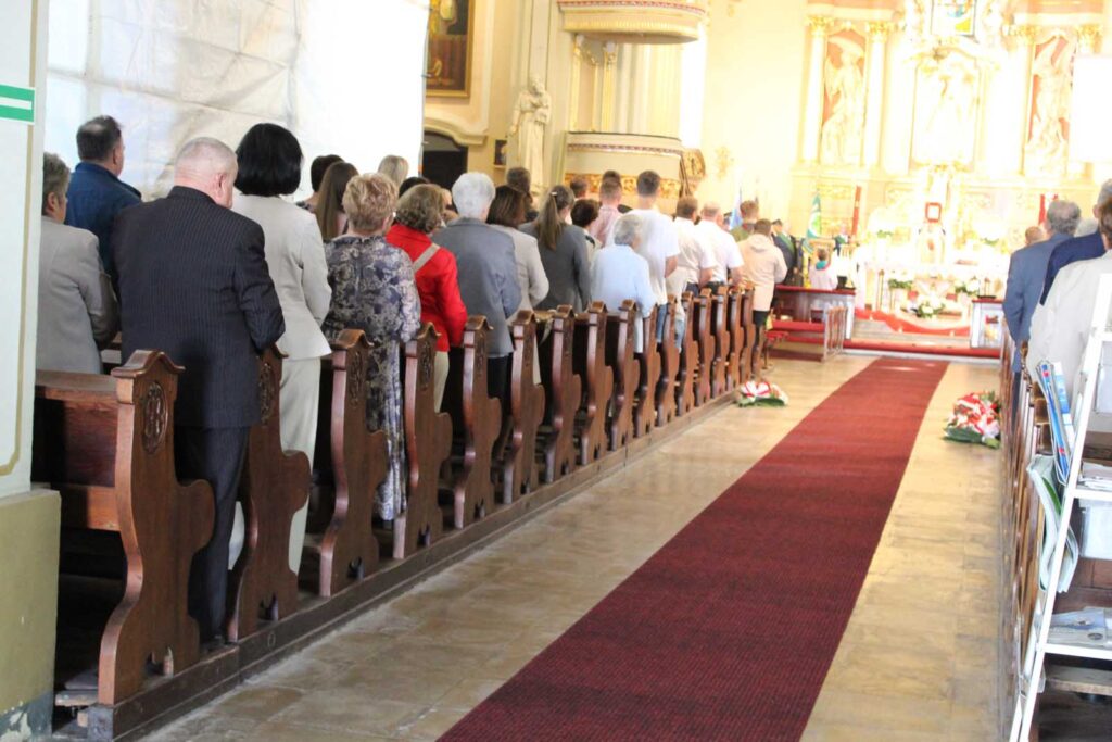 Mieszkańcy Mikstatu uczcili 3 Maja – w duchu wiary i patriotyzmu