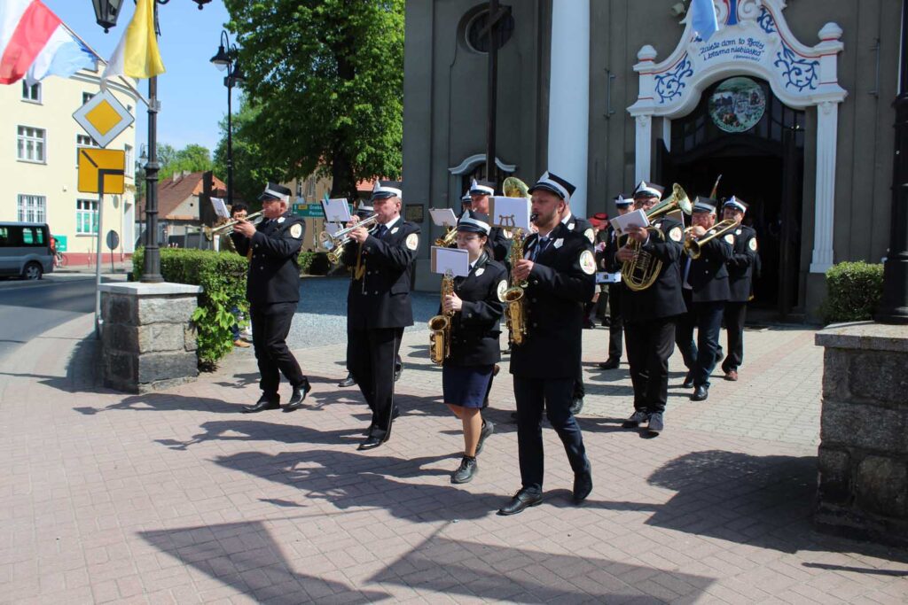 Mieszkańcy Mikstatu uczcili 3 Maja – w duchu wiary i patriotyzmu