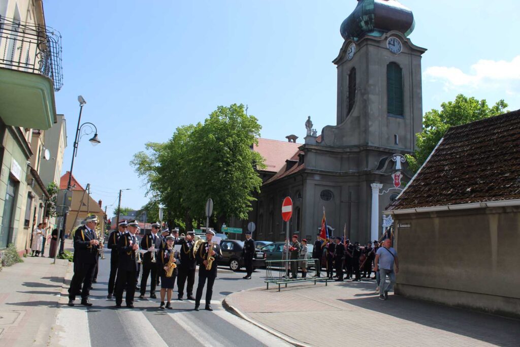 Mieszkańcy Mikstatu uczcili 3 Maja – w duchu wiary i patriotyzmu
