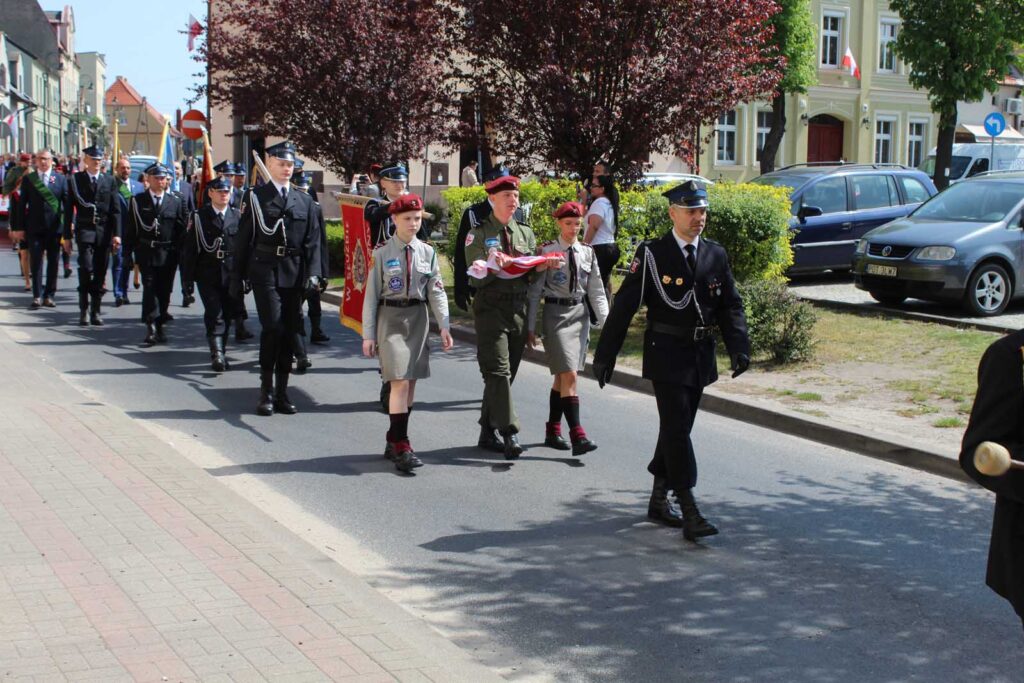Mieszkańcy Mikstatu uczcili 3 Maja – w duchu wiary i patriotyzmu