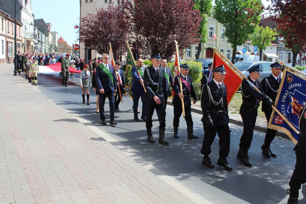 Mieszkańcy Mikstatu uczcili 3 Maja – w duchu wiary i patriotyzmu