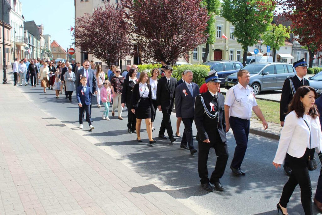 Mieszkańcy Mikstatu uczcili 3 Maja – w duchu wiary i patriotyzmu