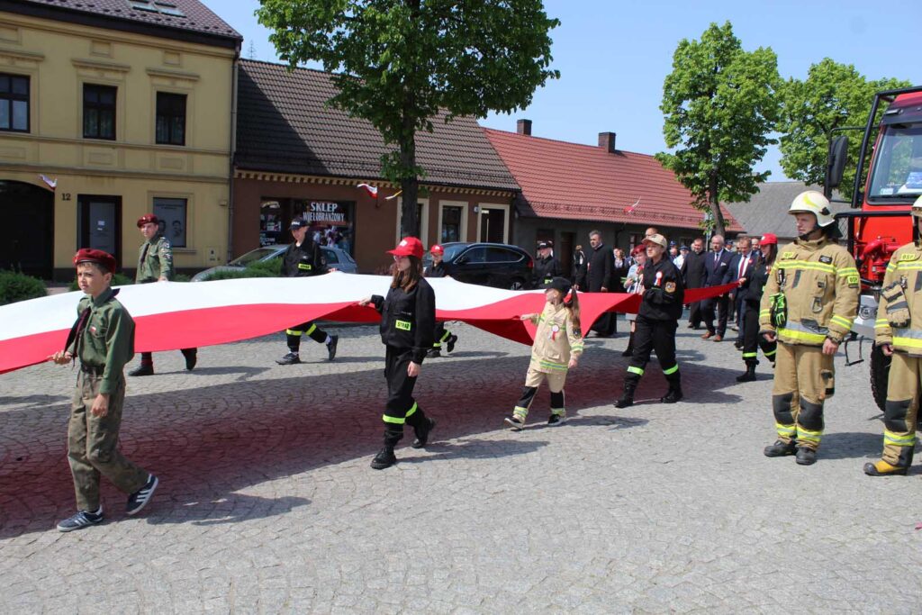 Mieszkańcy Mikstatu uczcili 3 Maja – w duchu wiary i patriotyzmu