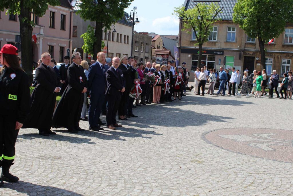 Mieszkańcy Mikstatu uczcili 3 Maja – w duchu wiary i patriotyzmu