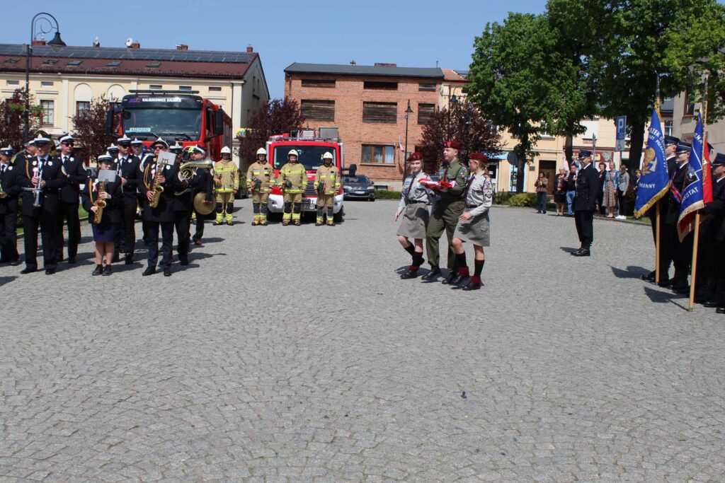 Mieszkańcy Mikstatu uczcili 3 Maja – w duchu wiary i patriotyzmu