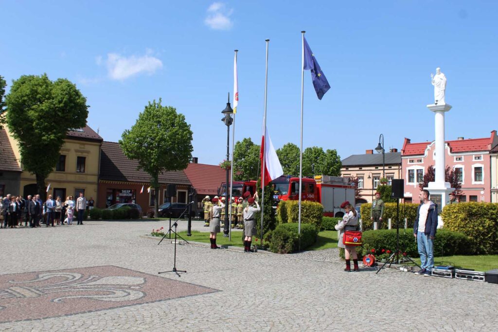 Mieszkańcy Mikstatu uczcili 3 Maja – w duchu wiary i patriotyzmu