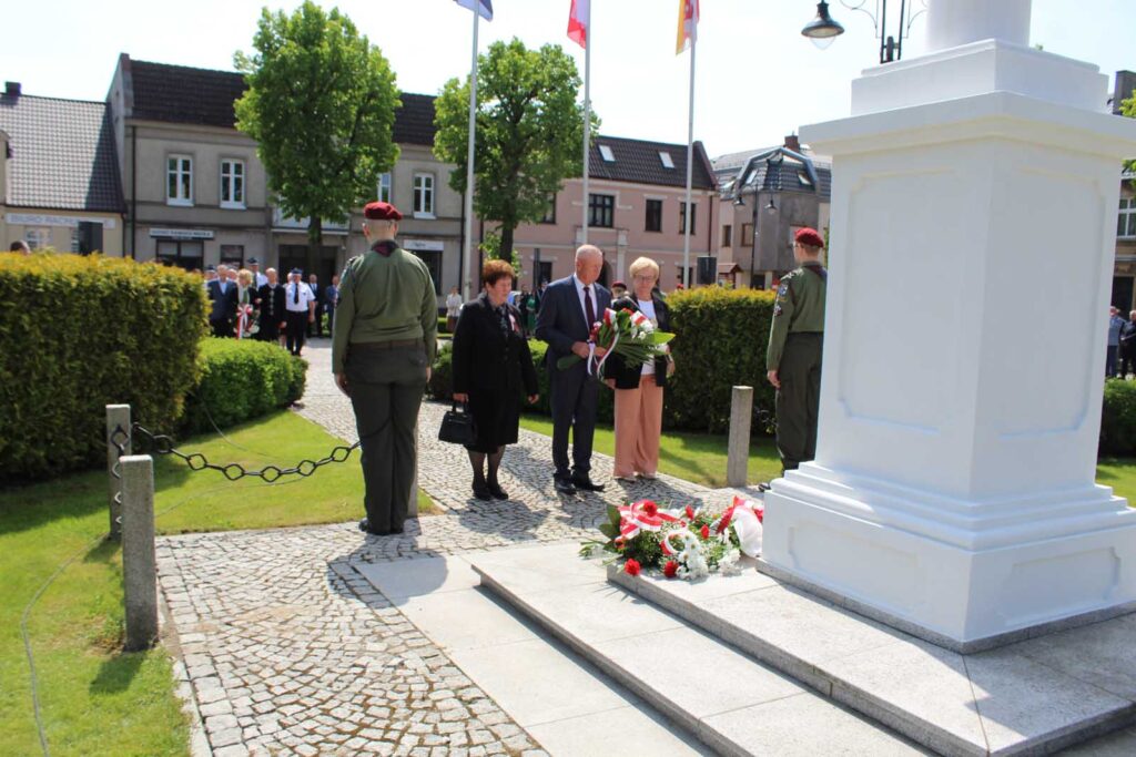 Mieszkańcy Mikstatu uczcili 3 Maja – w duchu wiary i patriotyzmu