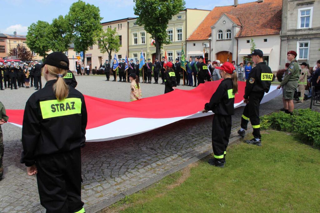 Mieszkańcy Mikstatu uczcili 3 Maja – w duchu wiary i patriotyzmu