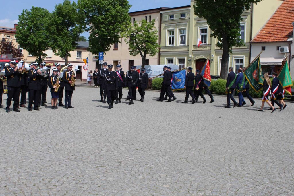 Mieszkańcy Mikstatu uczcili 3 Maja – w duchu wiary i patriotyzmu