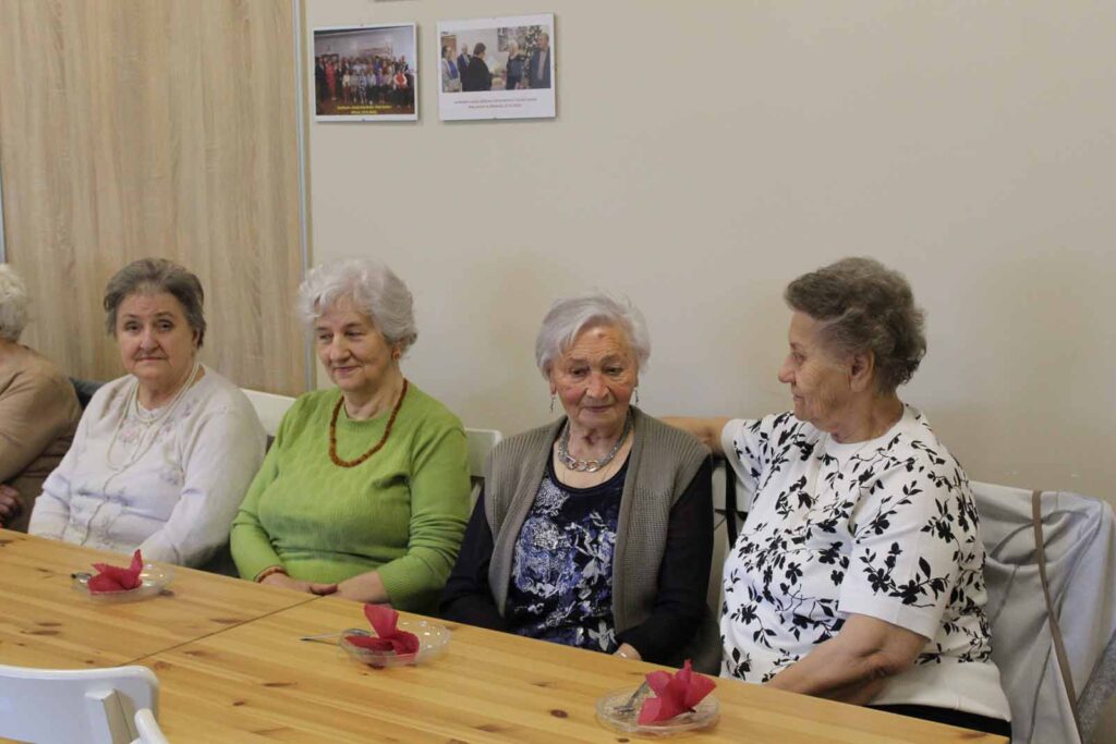 Dzień Matki w Klubie Senior+ w Mikstacie