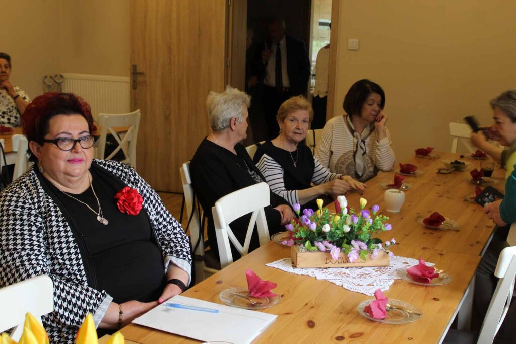 Dzień Matki w Klubie Senior+ w Mikstacie