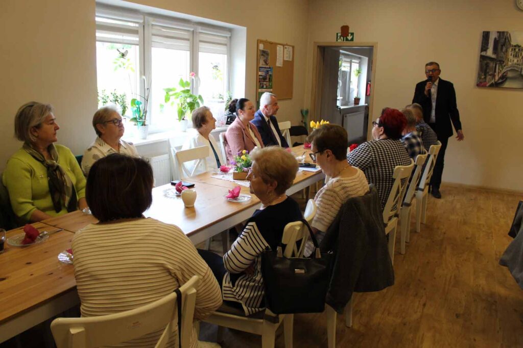 Dzień Matki w Klubie Senior+ w Mikstacie