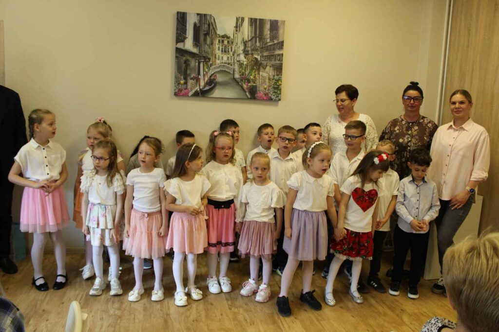 Dzień Matki w Klubie Senior+ w Mikstacie