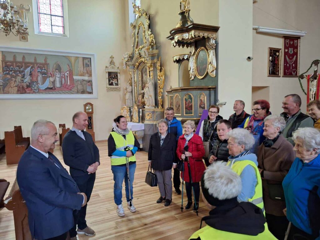 Celem wyprawy był zabytkowy Kościół Narodzenia Najświętszej Maryi Panny w Kotłowie