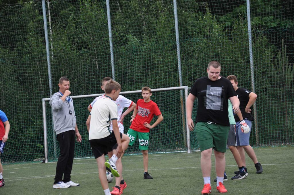 Turniej piłki w Mikstacie