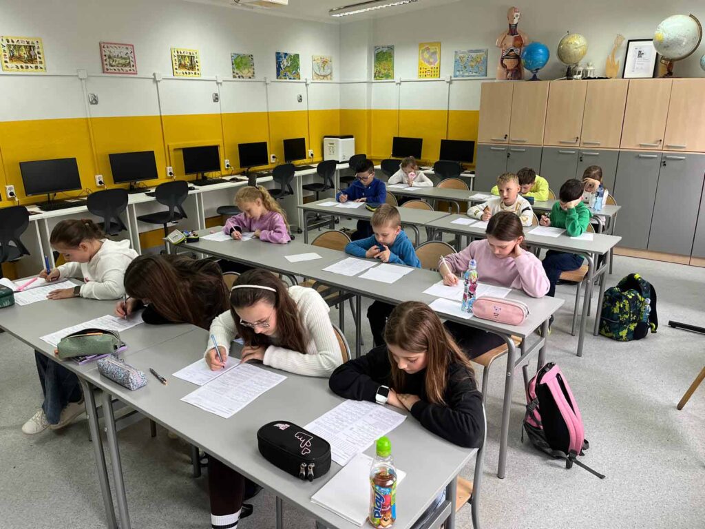 Uczniowie Szkoły Podstawowej w Biskupicach Zabarycznych wzięli udział w Ogólnopolskim Konkursie „Orzeł Matematyczny”.