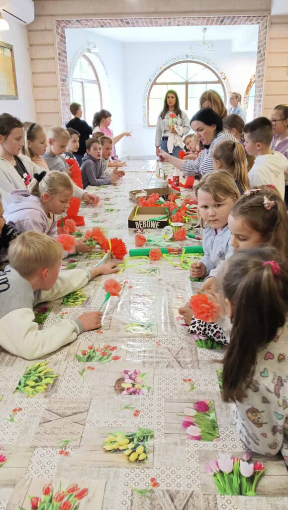 Dzień Matki oraz Dzień Dziecka w Szkole Podstawowej w Kaliszkowicach Ołobockich