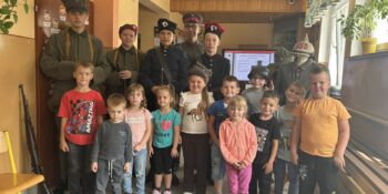 Żywa lekcja historii w Szkole Podstawowej w Biskupicach Zabarycznych