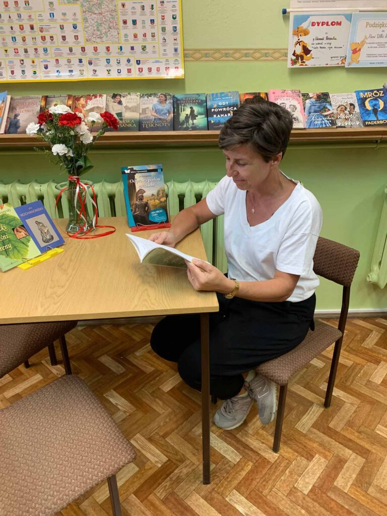 Narodowe Czytanie to polska akcja społeczna propagująca znajomość literatury narodowej.