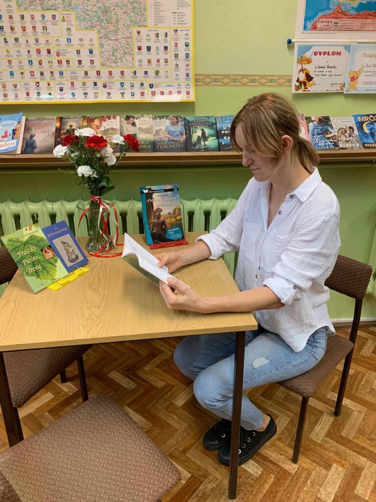 Narodowe Czytanie to polska akcja społeczna propagująca znajomość literatury narodowej.