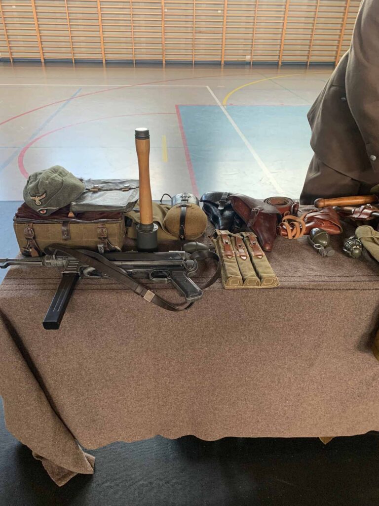 19 września 2025 r. , na zaproszenie Biblioteki Publicznej, w szkole podstawowej ponownie gościł Maciej Elantkowski, popularyzator historii, regionalista.