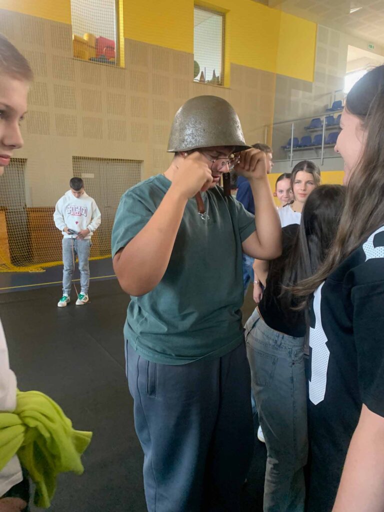 19 września 2025 r. , na zaproszenie Biblioteki Publicznej, w szkole podstawowej ponownie gościł Maciej Elantkowski, popularyzator historii, regionalista.