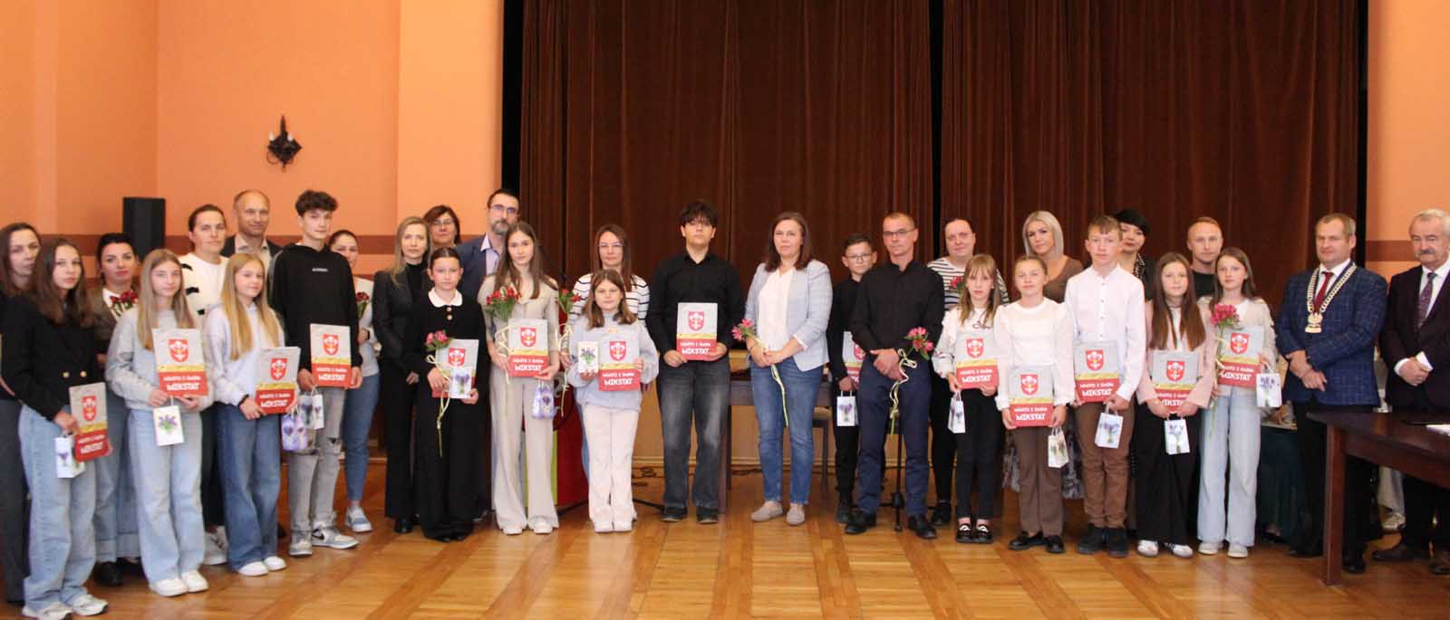 Mikstat. Mistrzowie sportu wyróżnieni.