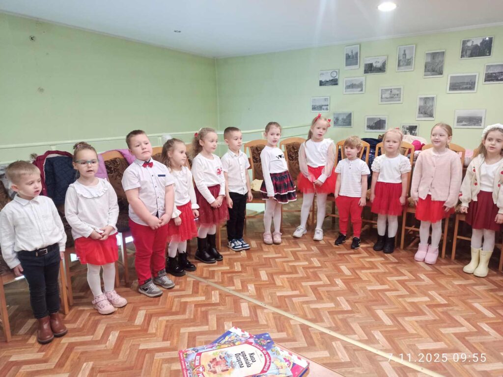 Lekcja patriotyzmu w Bibliotece Publicznej w Mikstacie