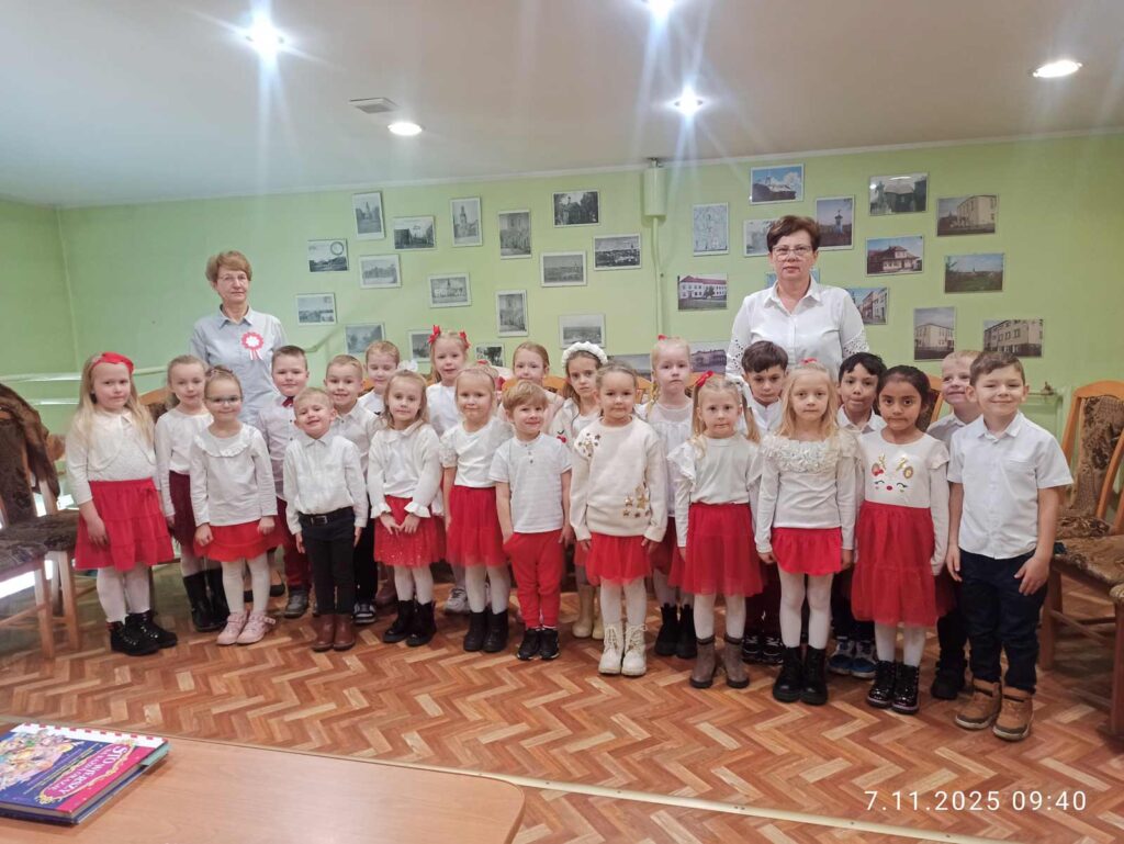 Lekcja patriotyzmu w Bibliotece Publicznej w Mikstacie