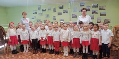 Lekcja patriotyzmu w Bibliotece Publicznej w Mikstacie