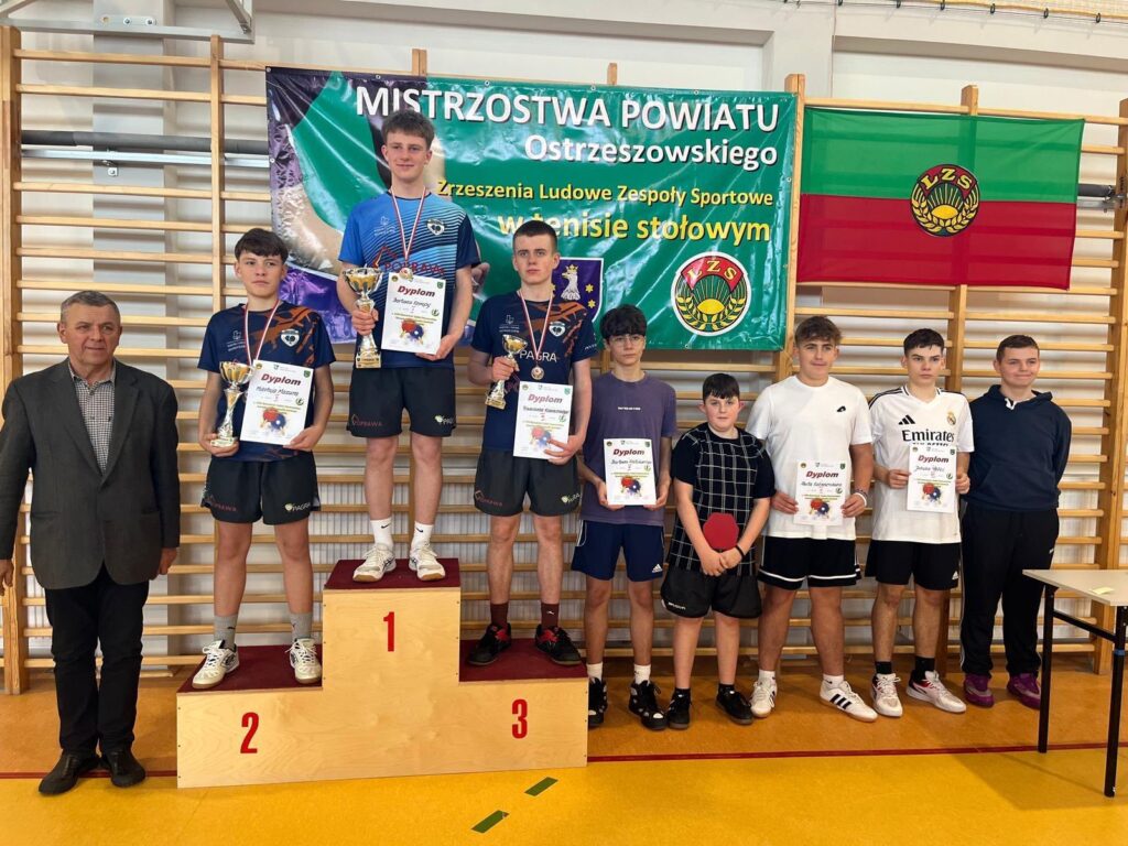 Tenisowe triumfy uczniów SP Biskupice Zabaryczne na mistrzostwach powiatu!