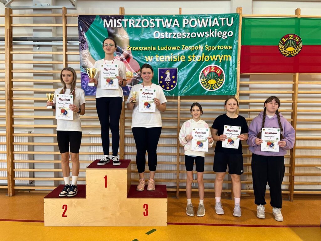 Tenisowe triumfy uczniów SP Biskupice Zabaryczne na mistrzostwach powiatu!