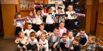 Uroczyste Pasowanie na Ucznia w Szkole Podstawowej w Biskupicach Zabarycznych
